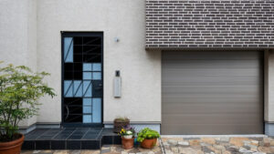 Pourquoi vous devriez penser à changer votre vieille porte de garage ?